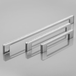 Elegancki uchwyt glamour do mebli CRA14 chrom
