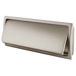 Uchwyt do mebli R123 wpuszczany z klapką